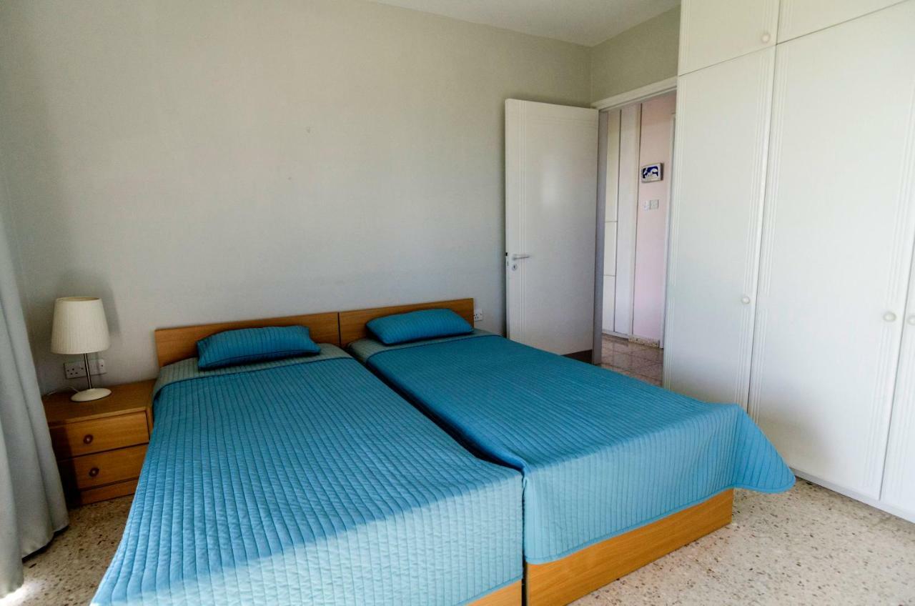 Blue Bay Beach House Larnaca Exterior foto
